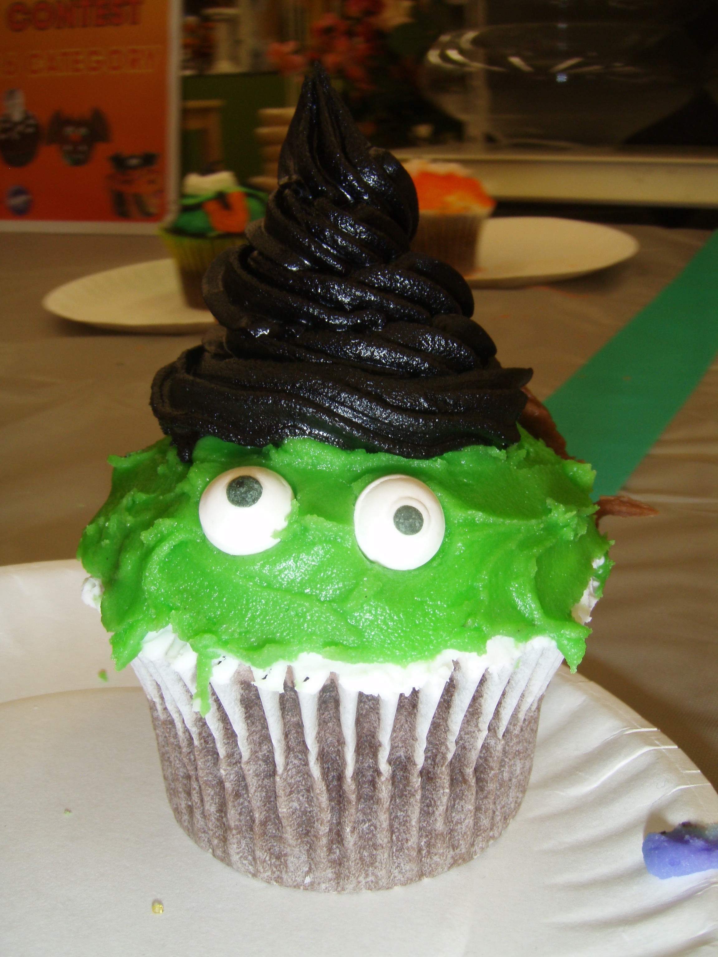 A C Moore Halloween Cupcake Decorating